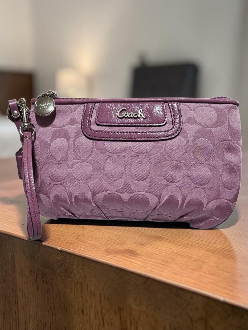 COACH ASHLEY  Signature Wristlet/Clutch Lavendar